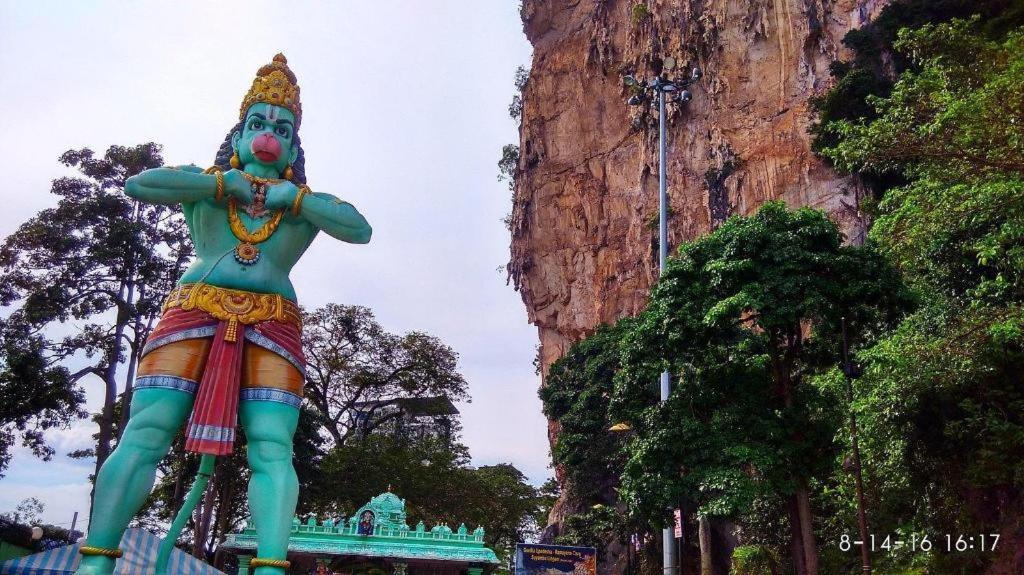 Ark Hotel Batu Caves