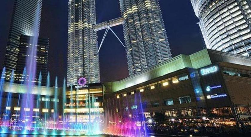 Ark Hotel 3*